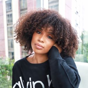 Meet your Posher, Kayla